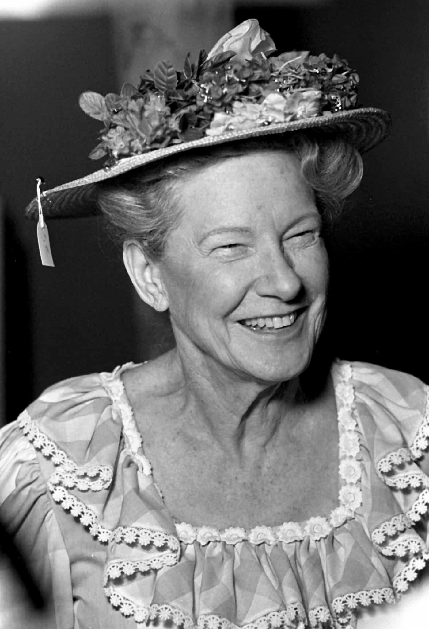 "Hee Haw" star Minnie Pearl, pictured here, told Hank Jr. a funny story about his dad Hank Williams