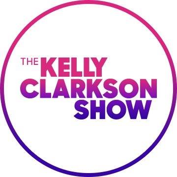 Blake Shelton & Gwen Stefani performed as guests on The Kelly Clarkson Show