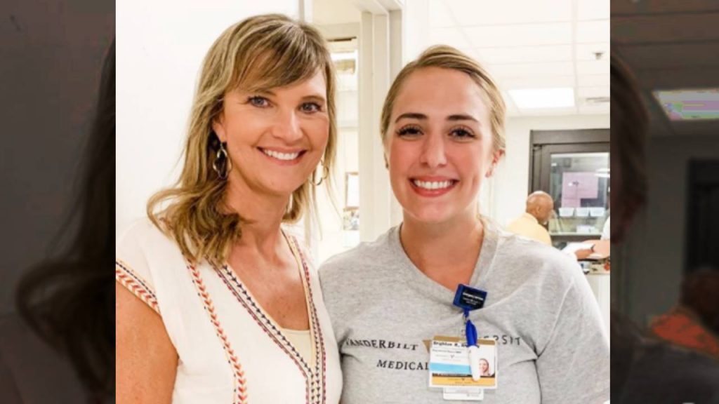 Duck Dynasty's Missy Robertson Asks For Prayers - Daughter-in-law Is 