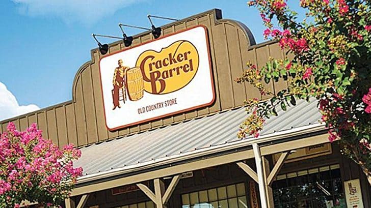 Cracker Barrel’s New Menu Offers Beer, Wine &amp; Other Items – Country Music Family