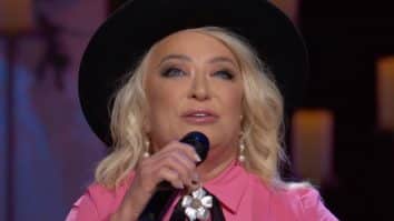 Tanya Tucker and daughters pay tribute to Loretta Lynn