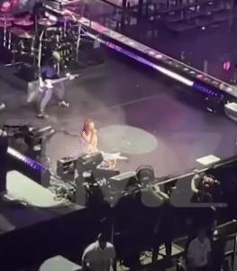 Shania Twain Issues Classy Response To Her Viral Stage Fall