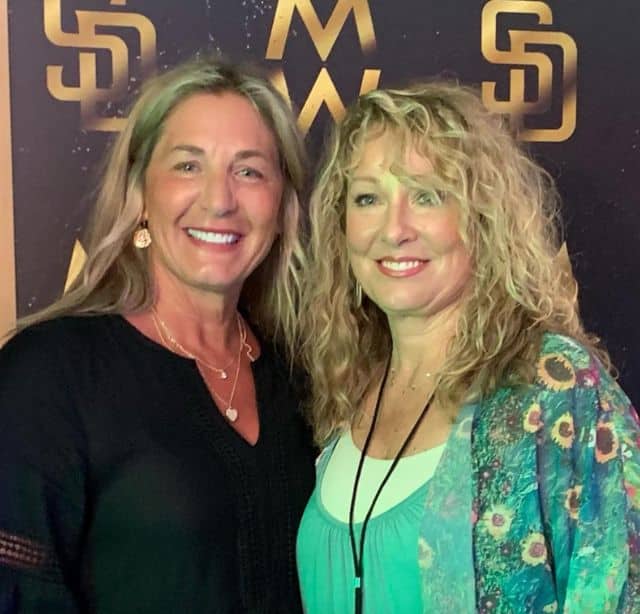 Stacy Chapin poses with Morgan Wallen's mom, Lesli. 