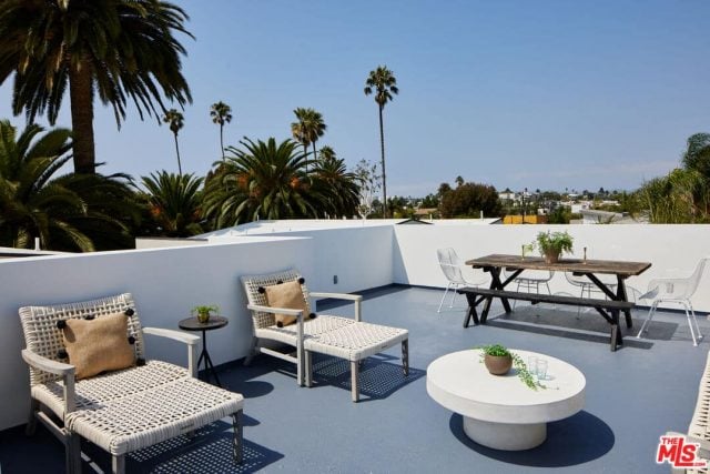 Jen Landon's Los Angeles home listing
