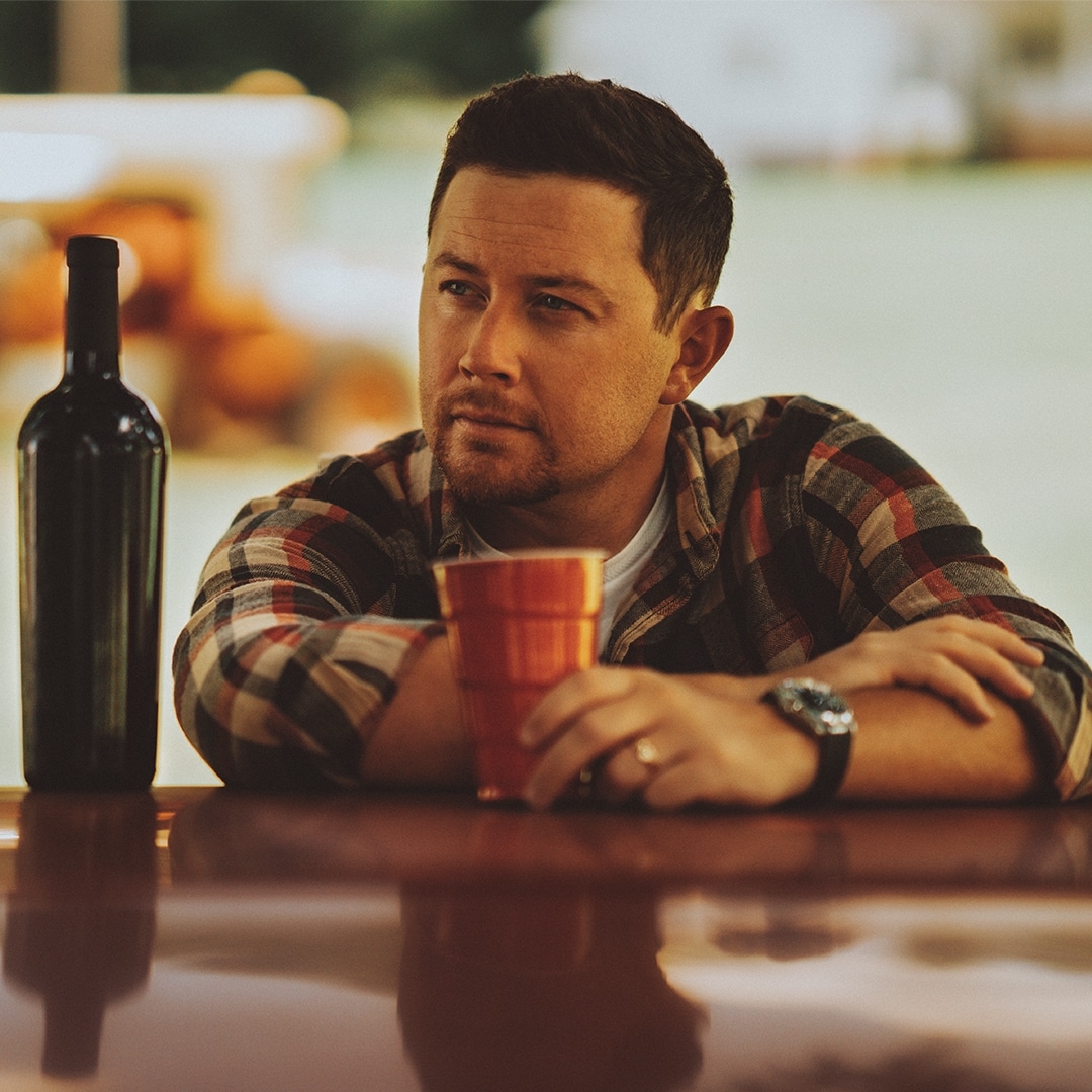 Scotty McCreery promotional photo for "Cab in a Solo"