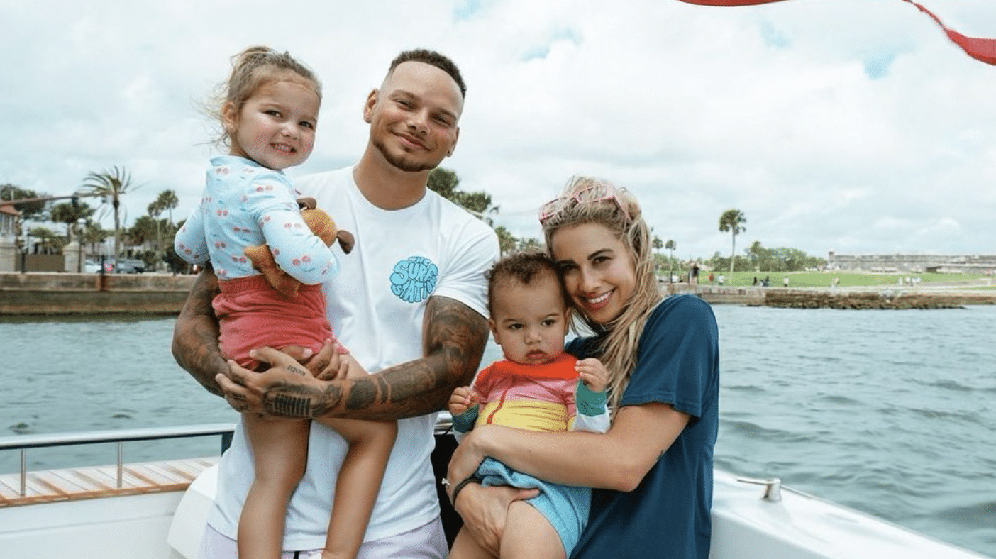 Kane and Katelyn brown with their two daughters, Kingsley and Kodi.