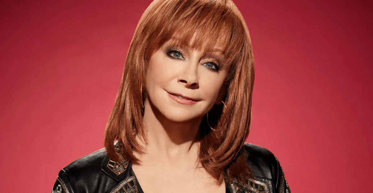 Reba Eliminates Two Fan Favorites During ‘The Voice’ Playoffs