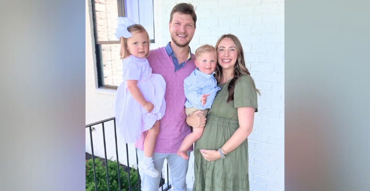 "Duck Dynasty" Couple Expecting Baby 3