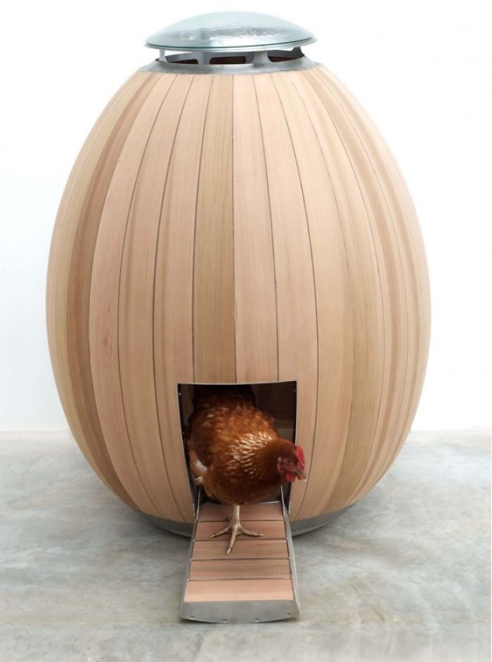 Pod Chicken 13 Outrageous Chicken Coop Designs