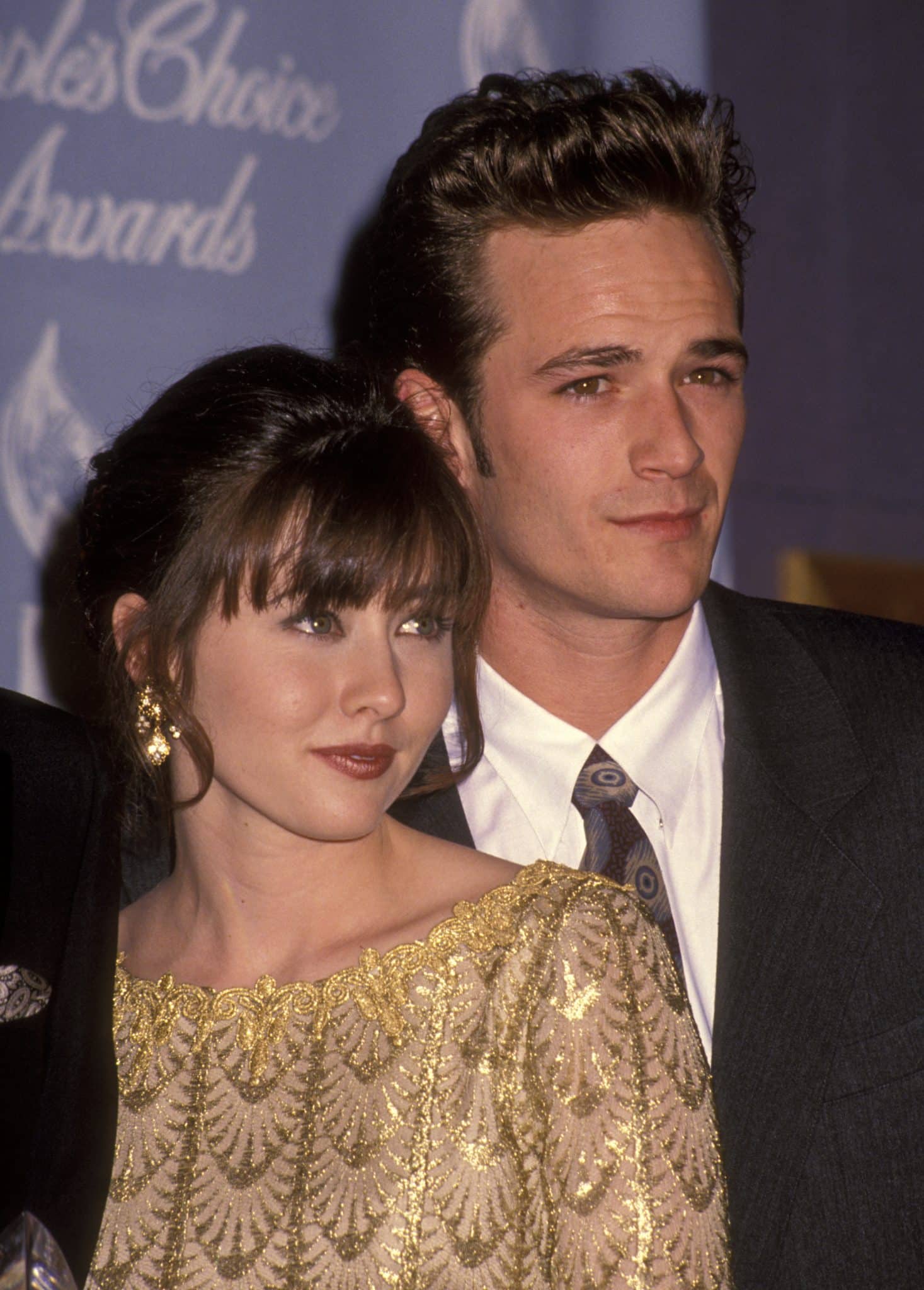 Shannen Doherty and Luke Perry at the 18th Annual People's Choice Awards, Universal Studios, Universal City. (Photo by Ron Galella/Ron Galella Collection via Getty Images)