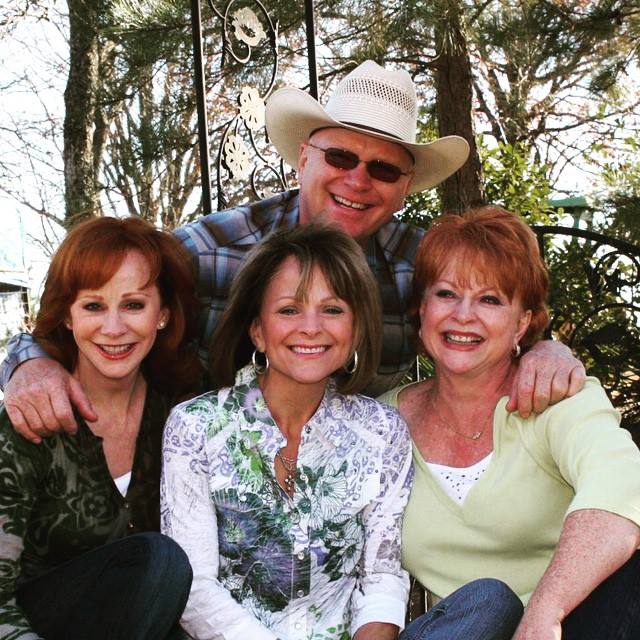 Country-Singing Siblings - Reba, Susie, Alice, and Pake McEntire