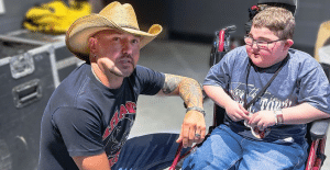 Jason Aldean Make-A-Wish Frankie