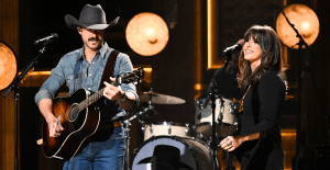 Riley Green and Ella Langley sing on The Tonight Show