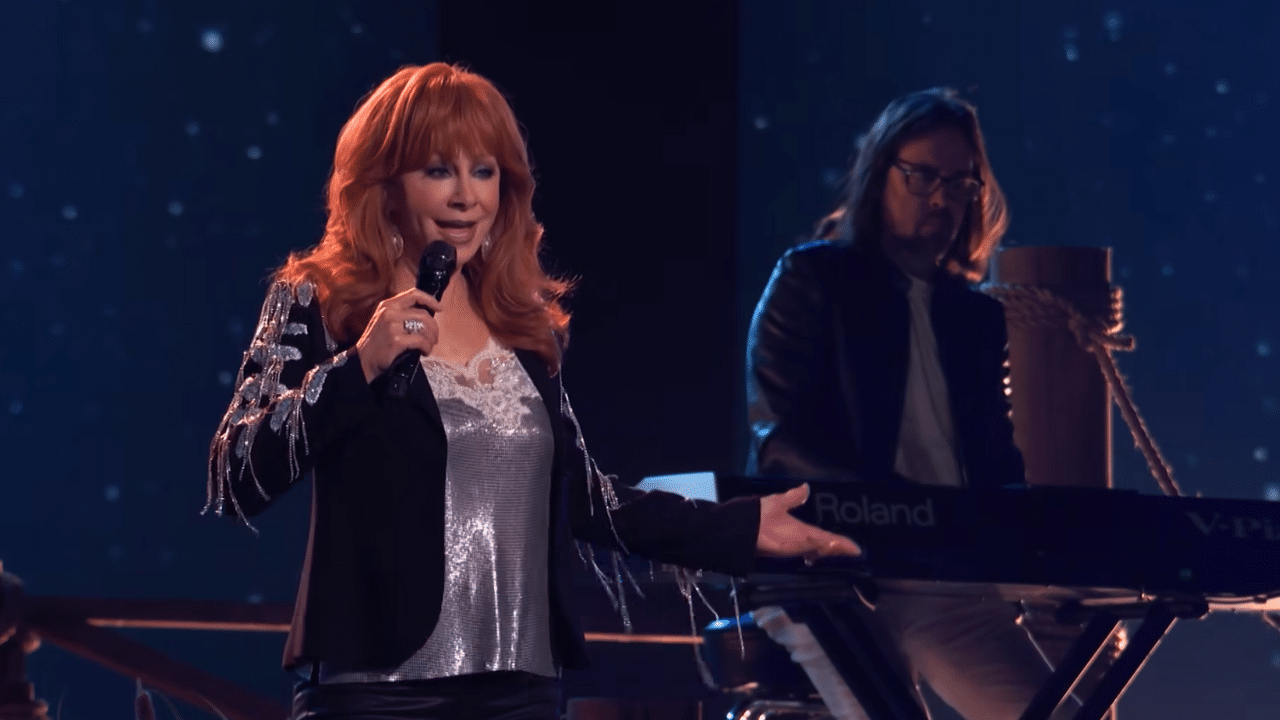 Reba McEntire Opens 'Voice' Semi-Final Results Show With "Consider Me Gone"