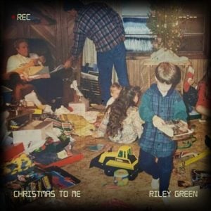 Riley Green releases new Christmas song