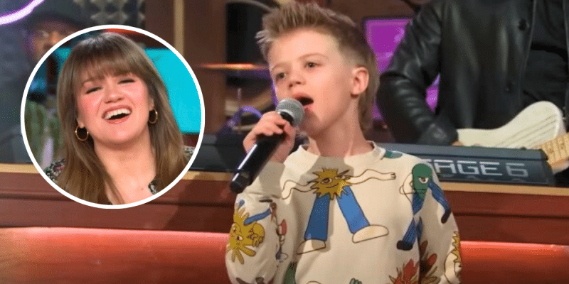 Fans react to Kelly Clarkson's son singing 