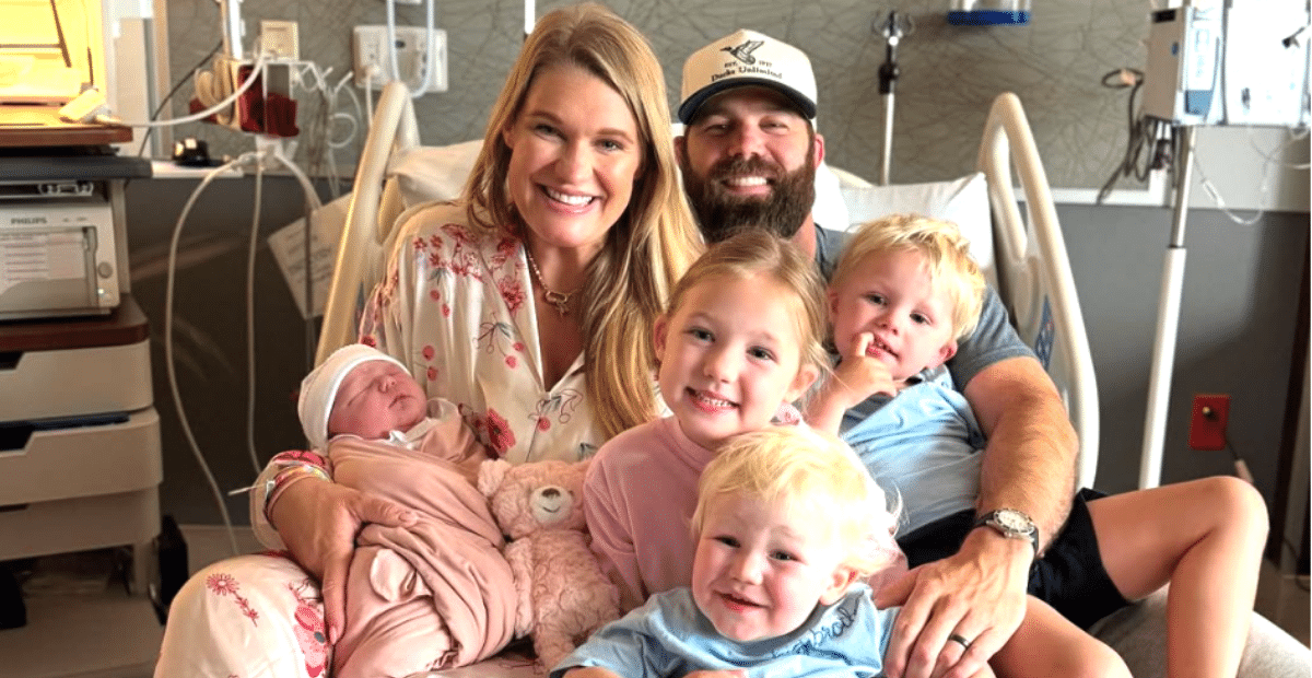 [PHOTOS] Jordan & Kristen Davis Baby No. 4 "God Is Good"(01)