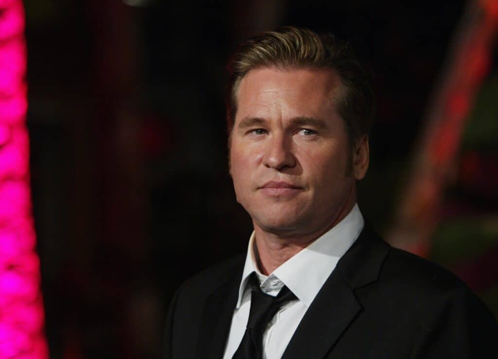 Actor Val Kilmer at an Oscars party in 2004