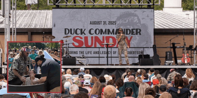 Willie Robertson baptizes fans during Duck Commander Sunday