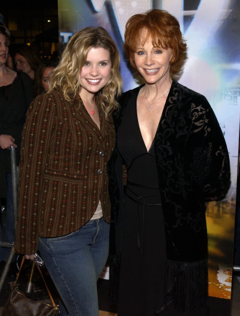 JoAnna Garcia & Reba McEntire (Photo by Jean-Paul Aussenard/WireImage)