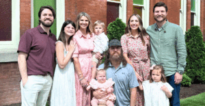 Jase and Missy Robertson's family, Including Reed and Brighton, who are expecting Baby #4