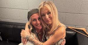 Tina and Grace VanderWaal