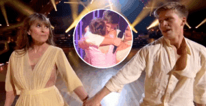 Bindi Irwin has an emotional reaction to Robert Irwin's dance for their mom