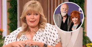 Melissa Peterman and Reba McEntire