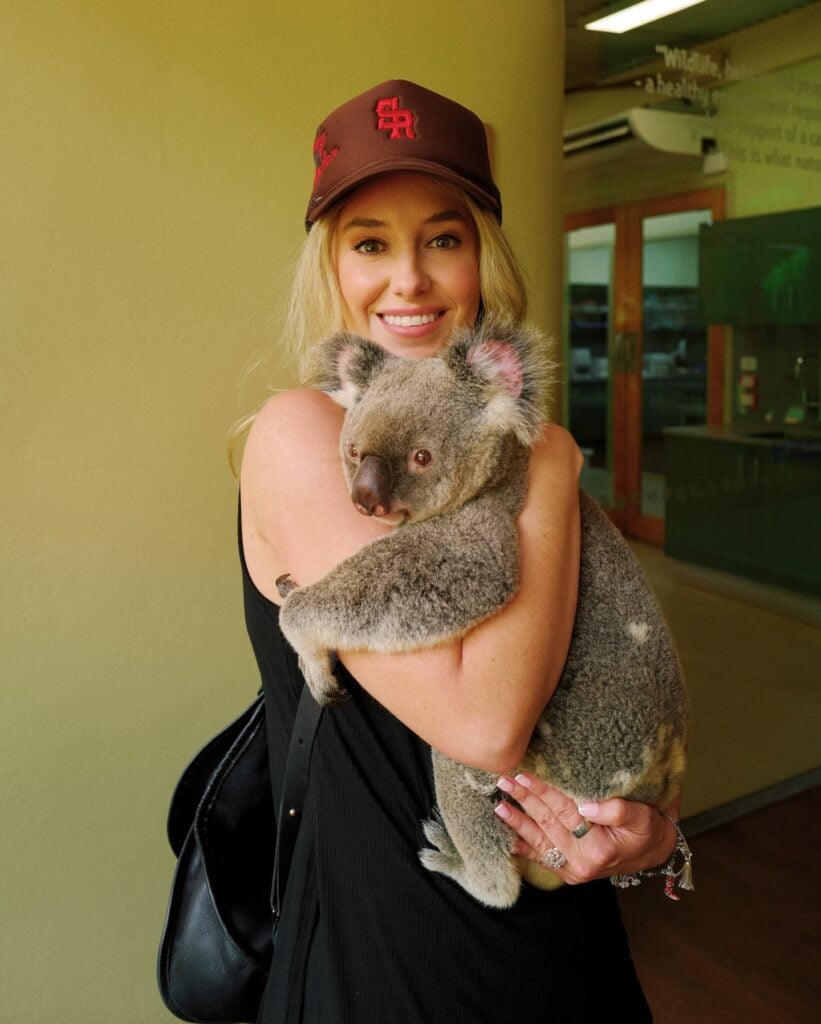 lainey wilson golding a koala 