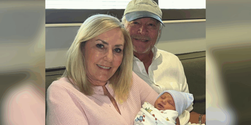 alan and denise jackson with their grandchild